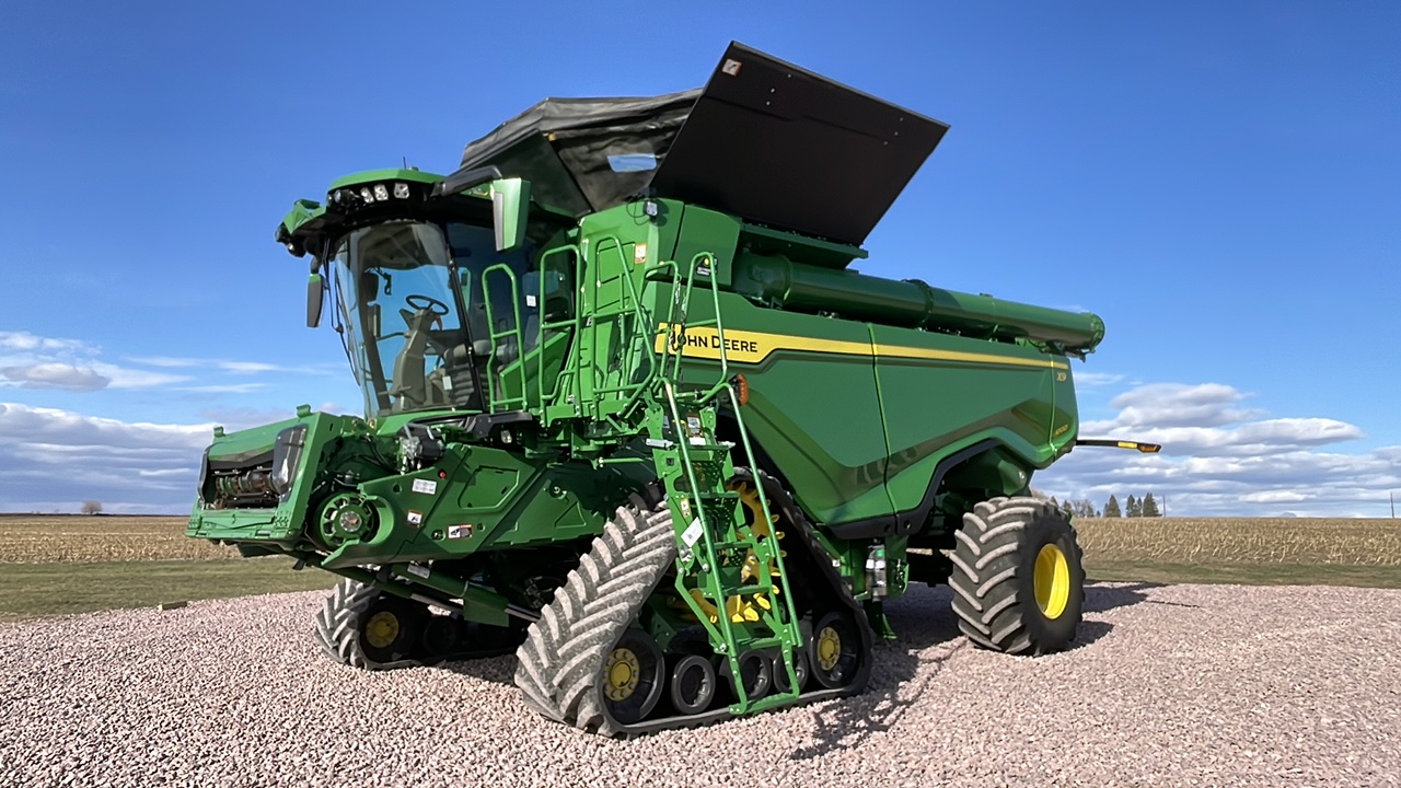 2022 John Deere X9 1000